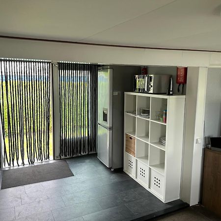 Bungalow Aan De Thoolse Kust Poortvliet Εξωτερικό φωτογραφία