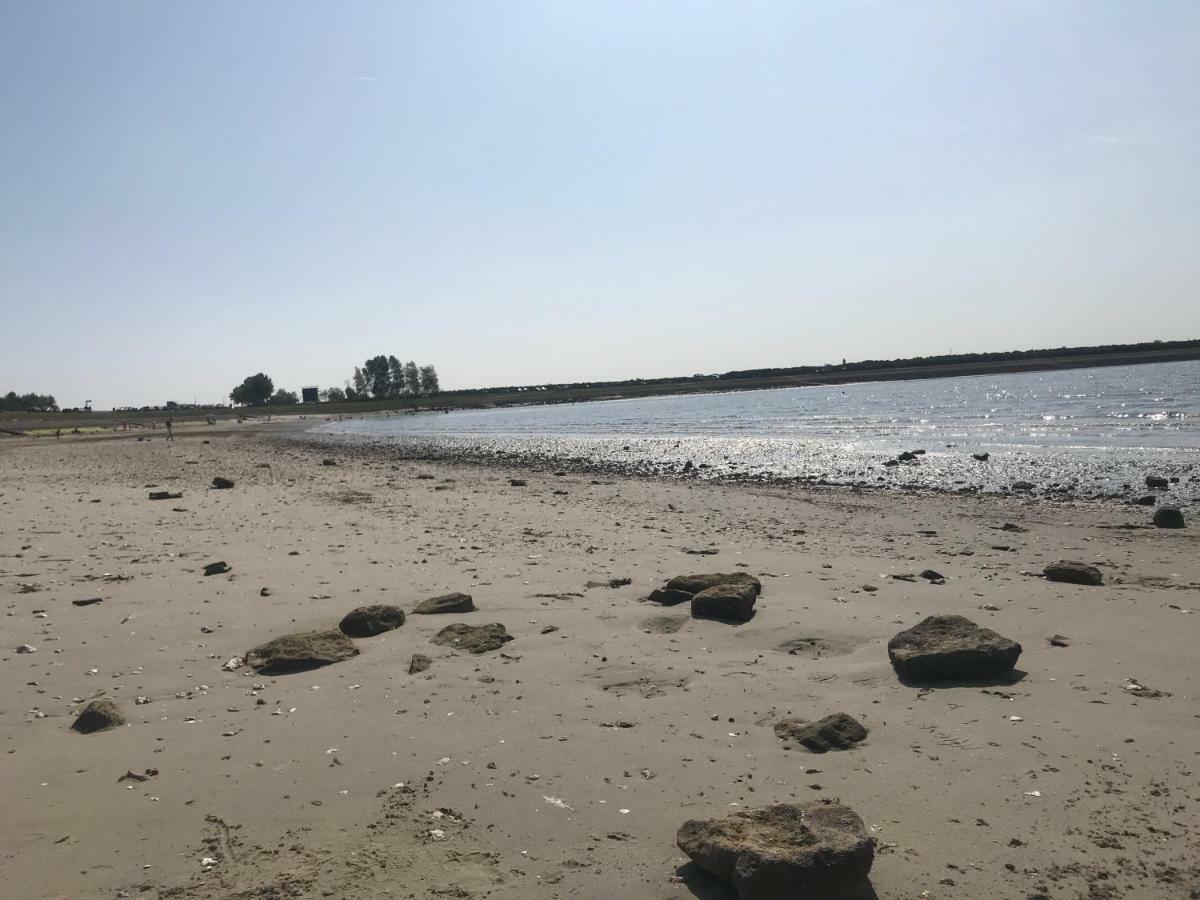 Bungalow Aan De Thoolse Kust Poortvliet Εξωτερικό φωτογραφία